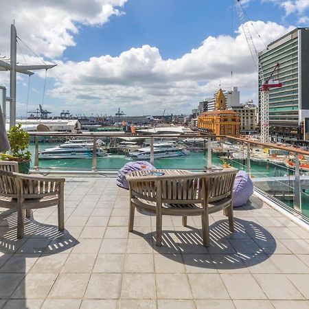 Stunning Waterfront Location With Huge Balcony! Leilighet Auckland Eksteriør bilde