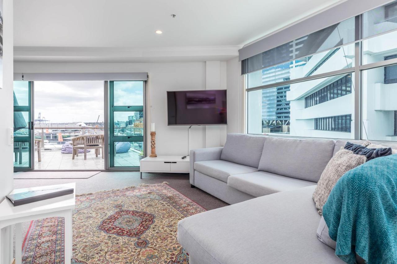 Stunning Waterfront Location With Huge Balcony! Leilighet Auckland Eksteriør bilde